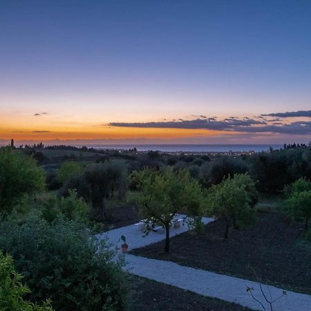 Luccicamare Family-Run Beb Bed & Breakfast Noto Dış mekan fotoğraf